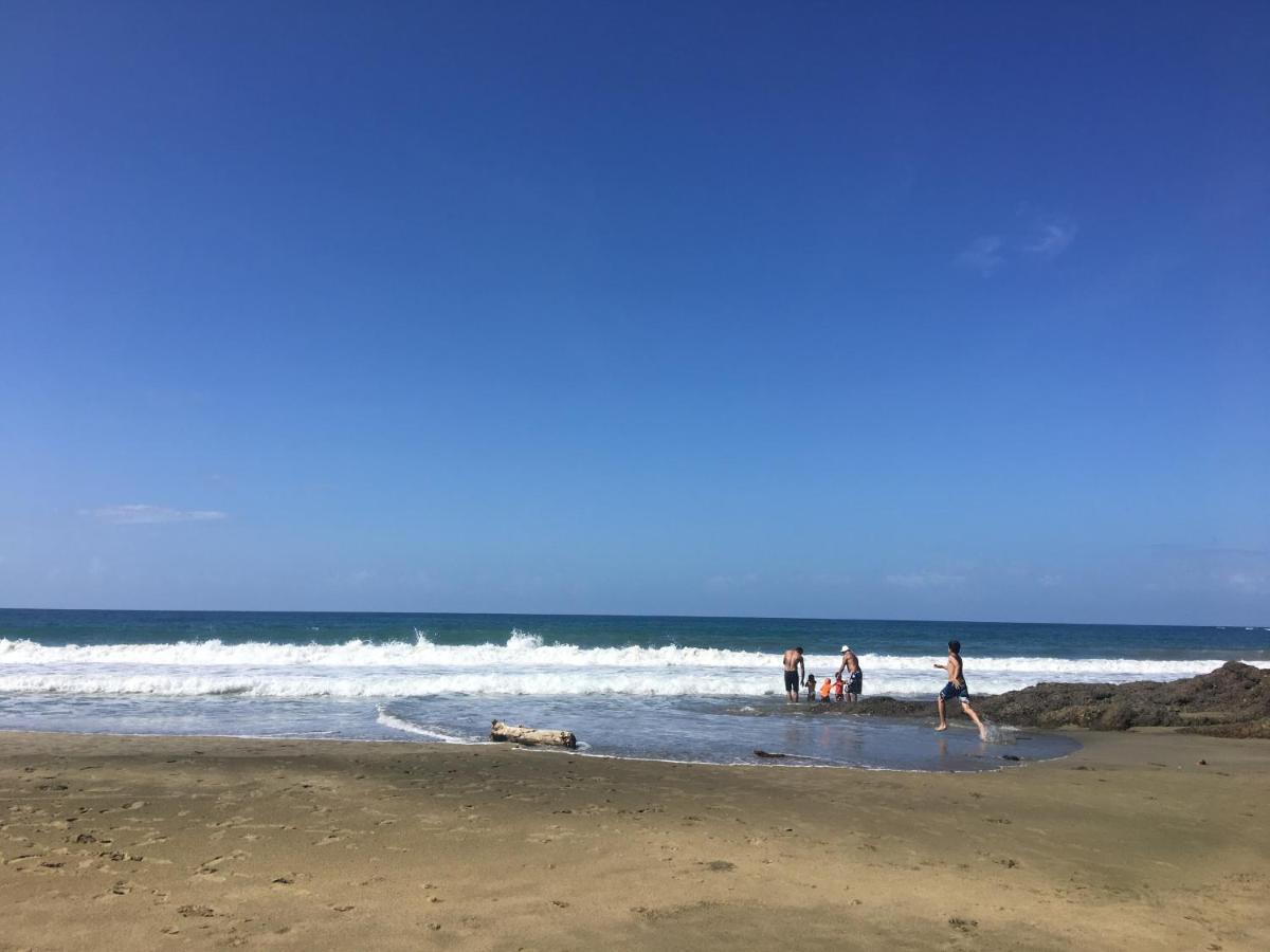 Gigi Brown Villa Frida Beachfront Puerto Viejo de Talamanca Luaran gambar